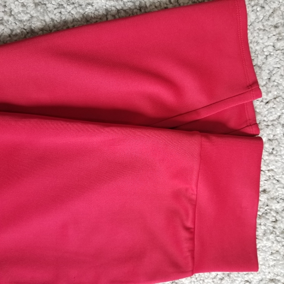 High wasted red skirt with front slit sizeM - Picture 3 of 5